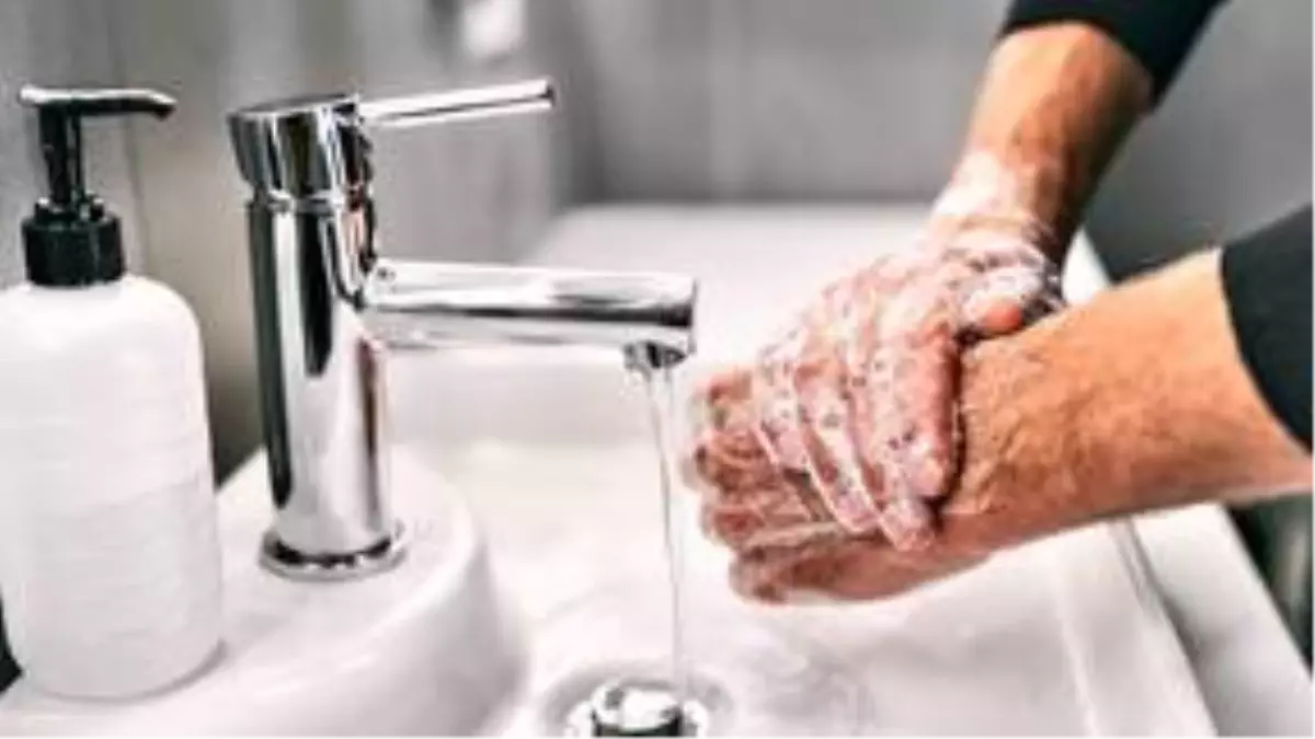 Uzmanlar Açıkladı: Ellerimizi Kaç Kez Yıkamalıyız?