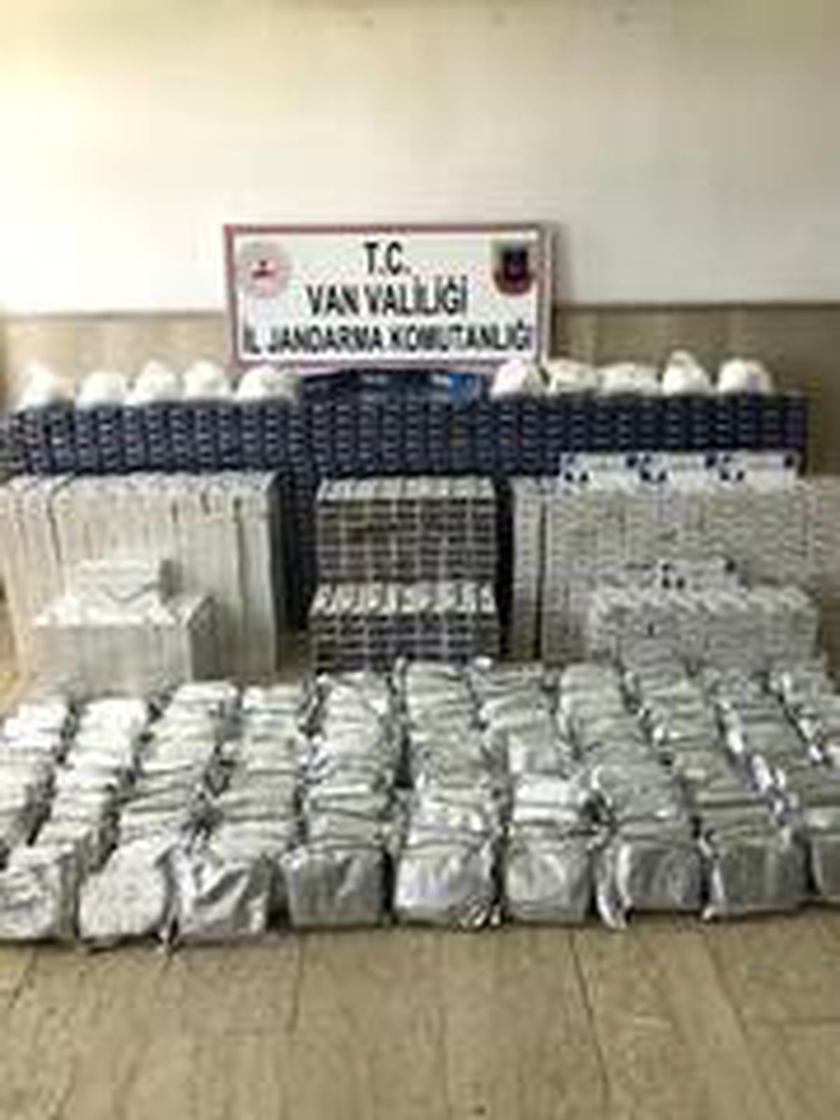 Van\'da 157 kilo uyuşturucu ele geçirildi