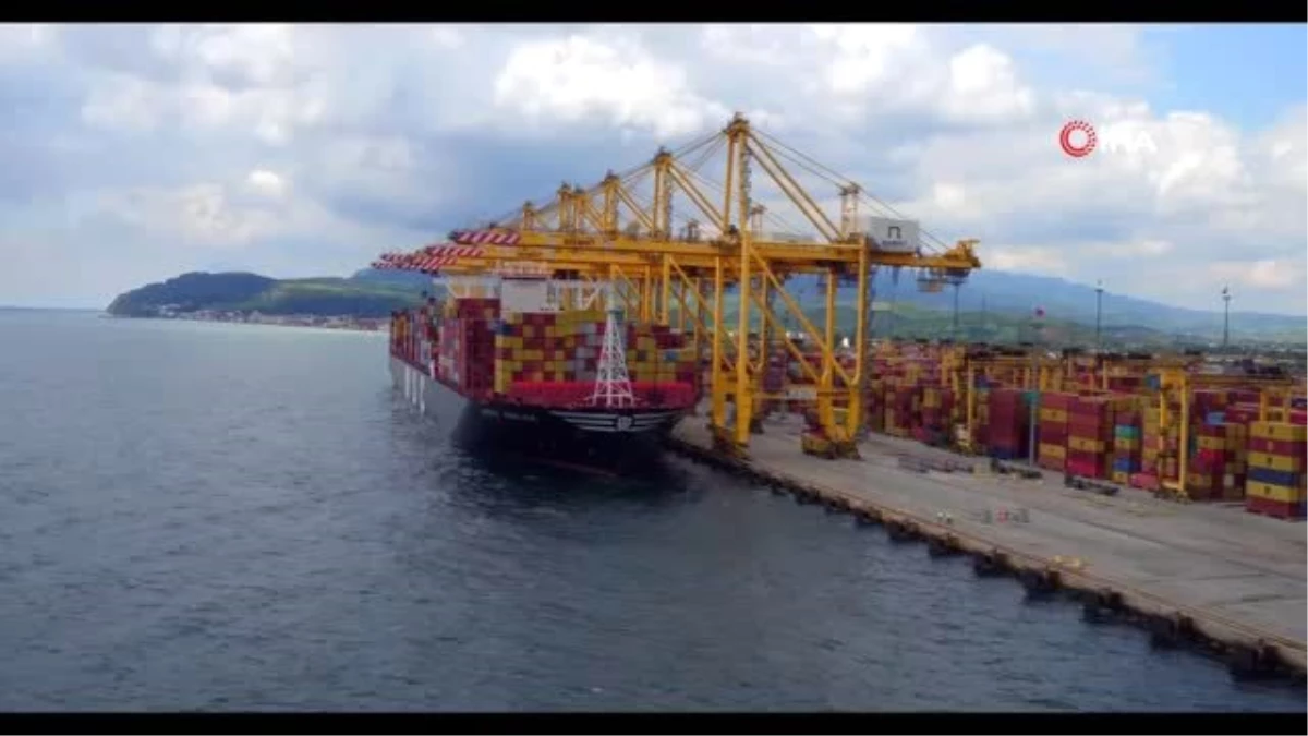 Dünyanın en büyük konteyner gemisi Tekirdağ\'da