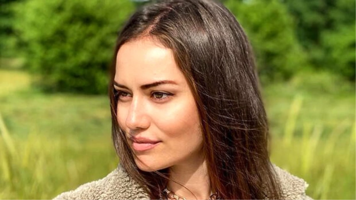 Fahriye Evcen\'in fotoğrafına büyük ilgi