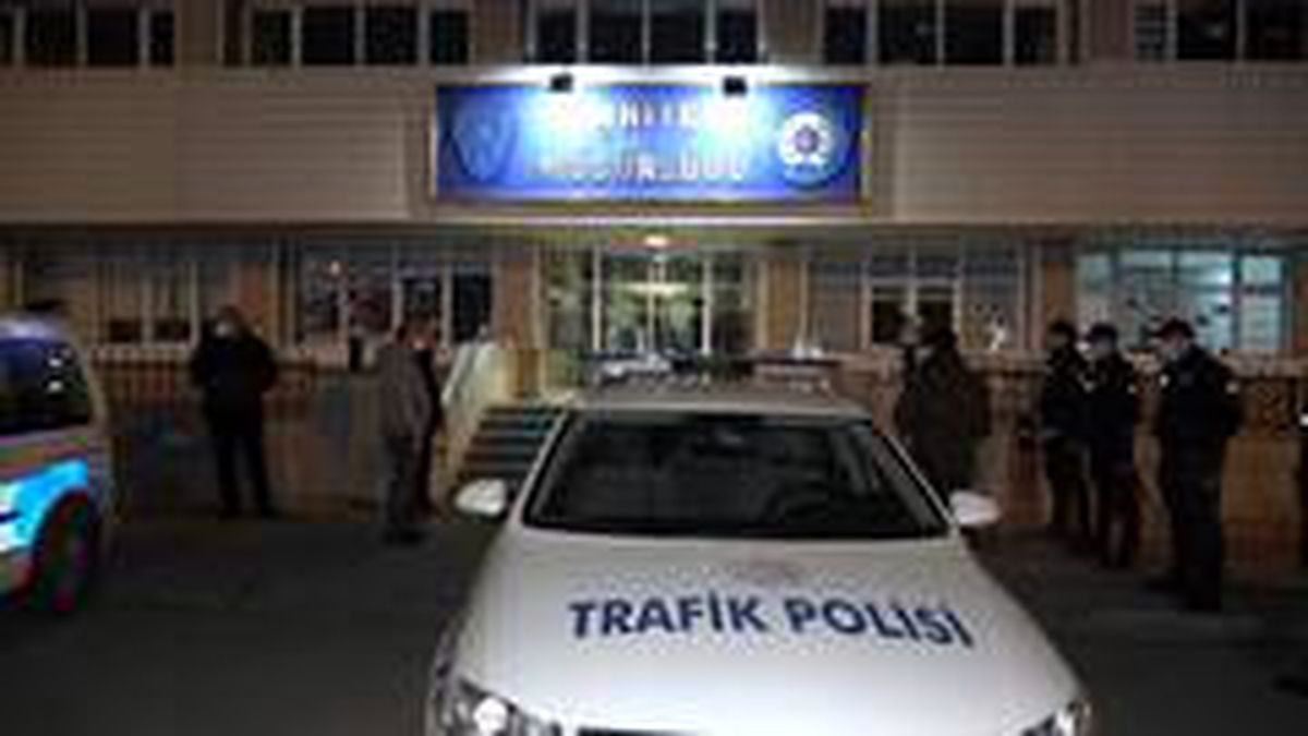 Kırıkkale\'de gece yarısı \'kumar\' operasyonu: 12 kişiye 37 bin 800 lira ceza