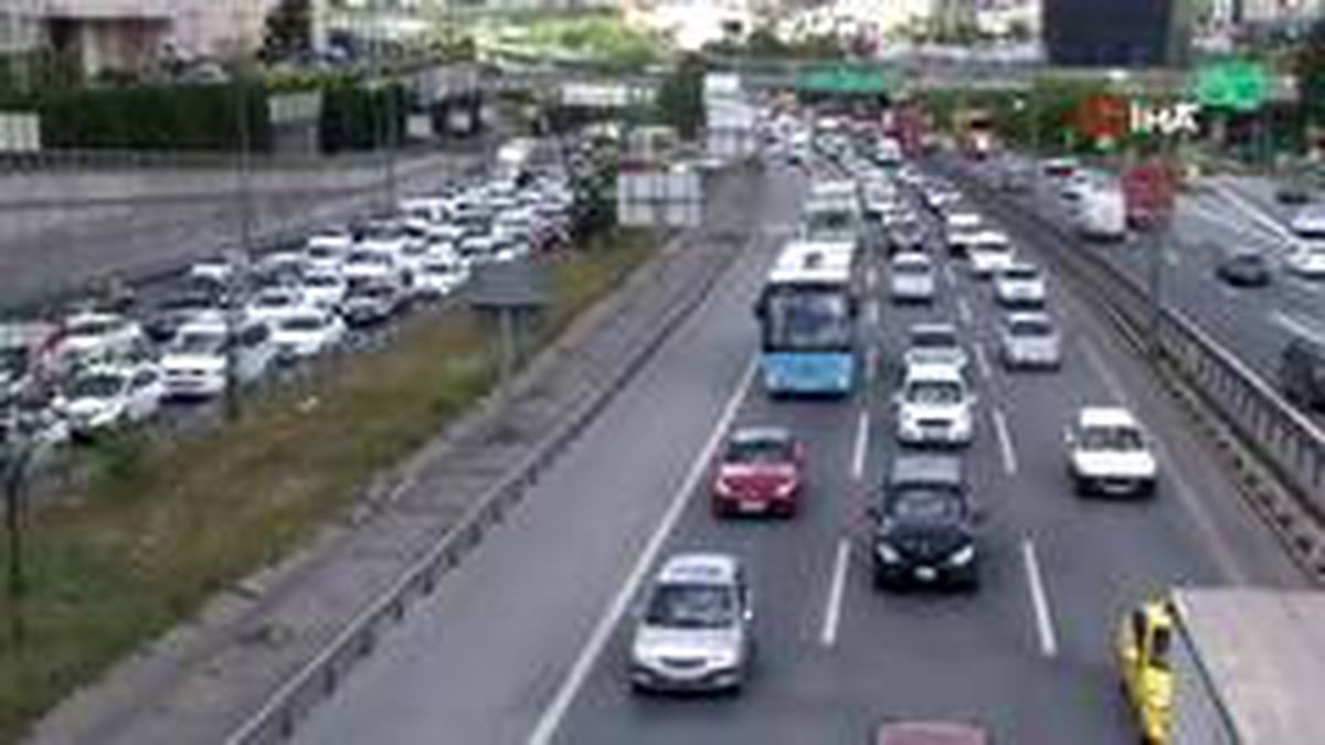 Mahmutbey gişelerde araç trafiği