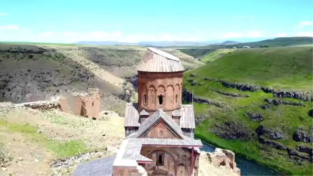 "Medeniyetler Beşiği"nde güvercin tutkunlarını kıskandıracak "güvercinlik" hassasiyeti