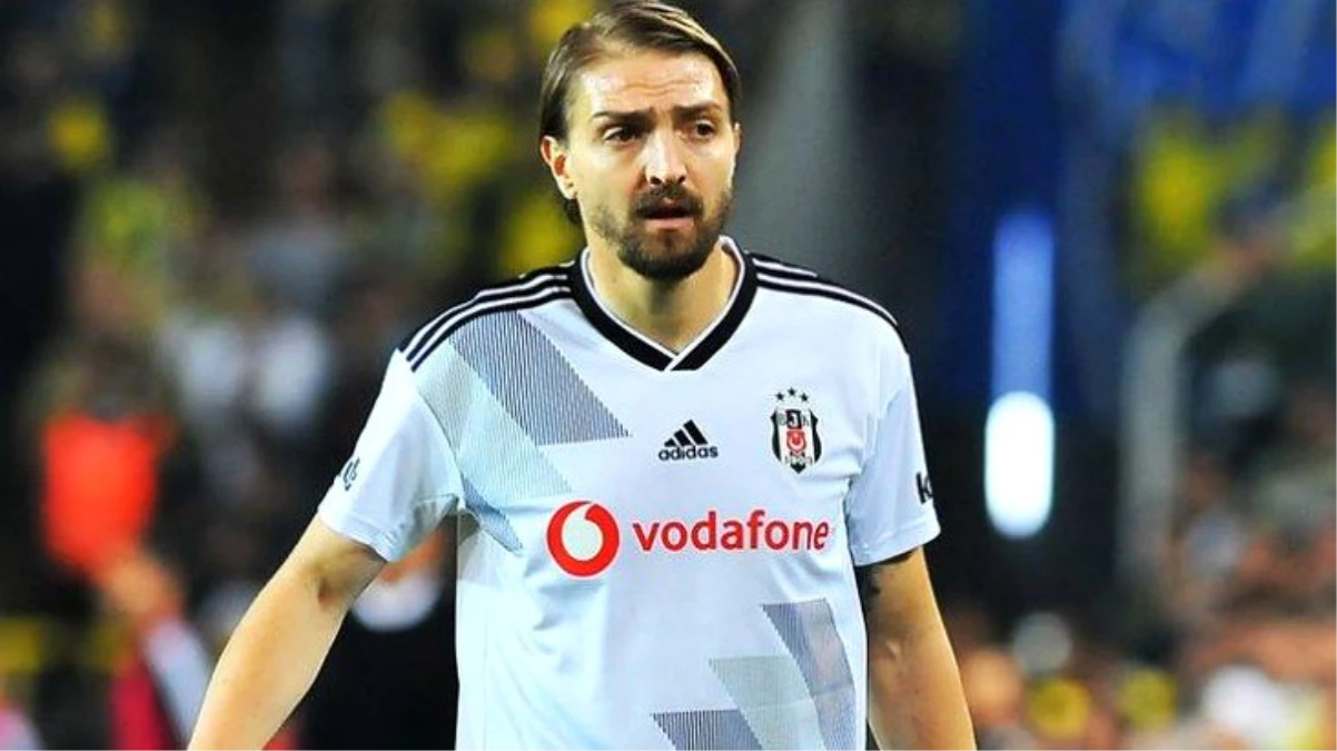 Milli futbolcu Caner Erkin ile Beşiktaş\'ın yolları ayrılıyor