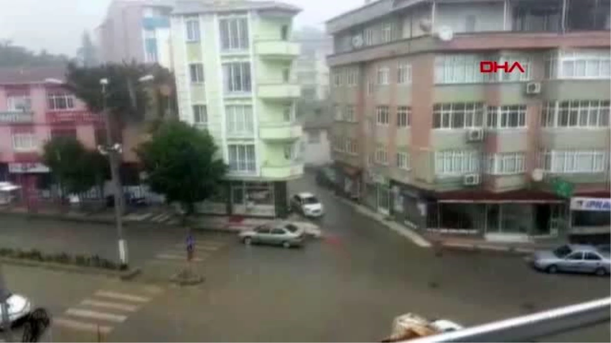 Sinop\'ta dolu yağışı etkili oldu