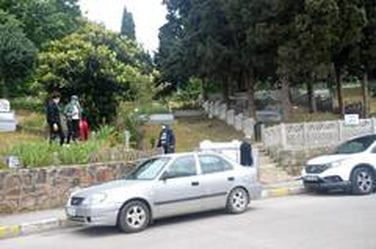Yasak öncesi mezar ziyaretleri