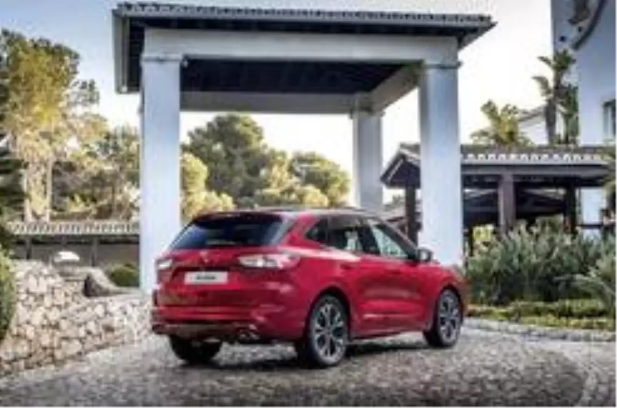 Yenilenen Ford Kuga Türkiye yollarında