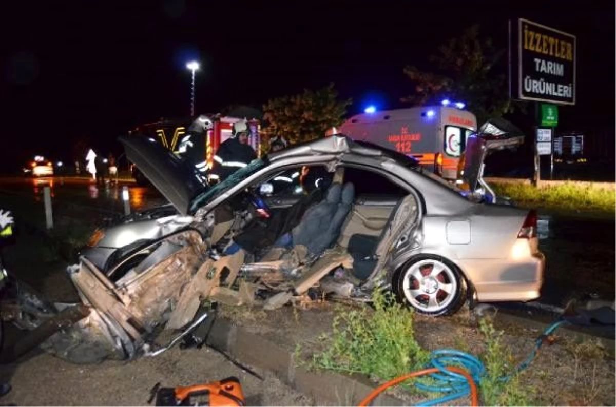 Aksaray\'da otomobiller çarpıştı: 1 ölü, 3 yaralı
