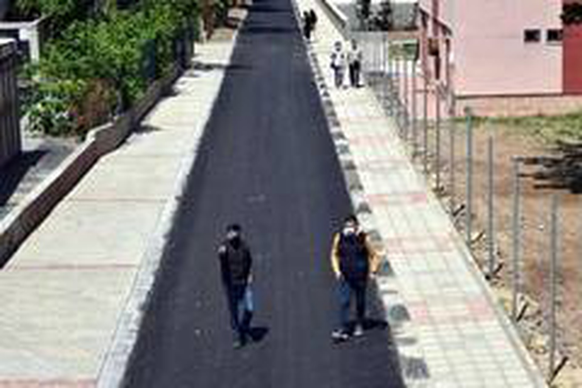 Çorlu\'da yol ve kaldırım çalışmaları sürüyor