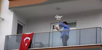 Ekmeğini bakkaldan drone ile aldı