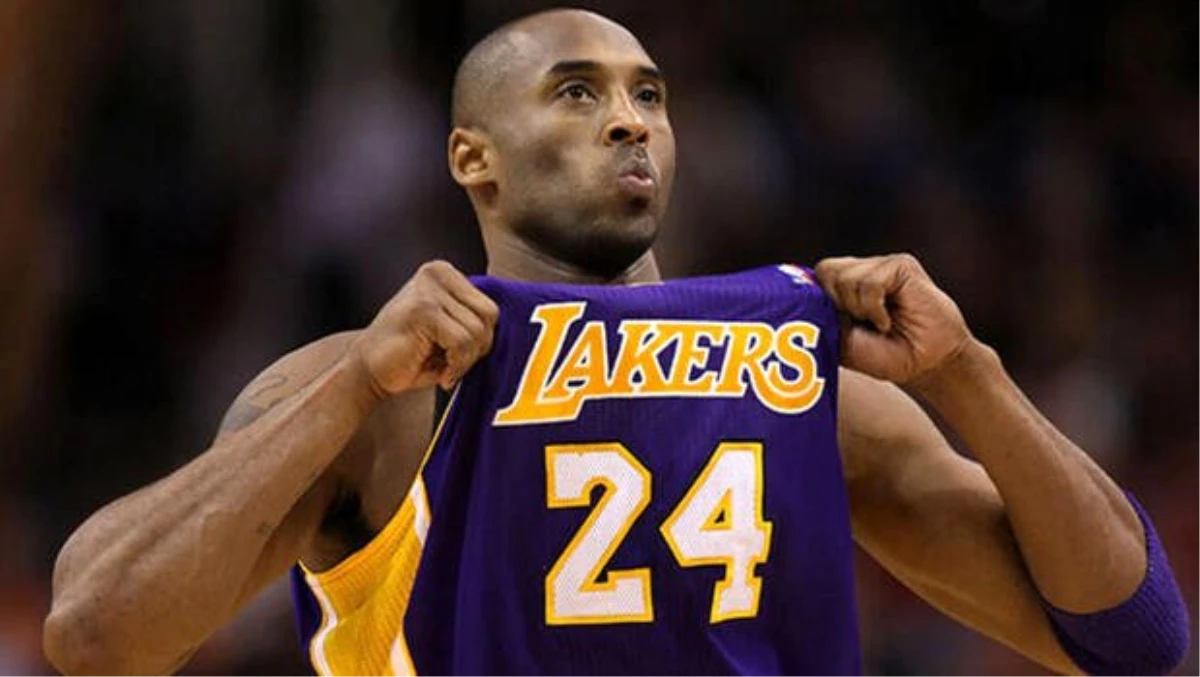 Kobe Bryant\'ın eşyaları açık artırmayla satıldı! El izine 75 bin dolar