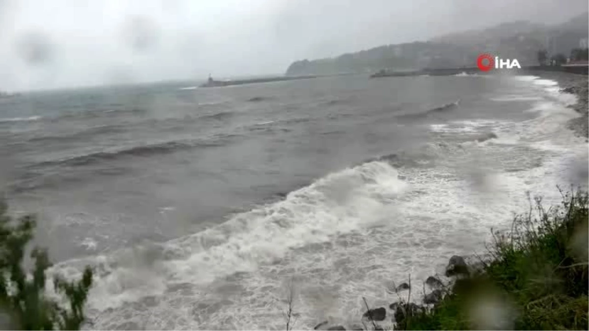 Zonguldak\'ta şiddetli fırtına etkili oldu