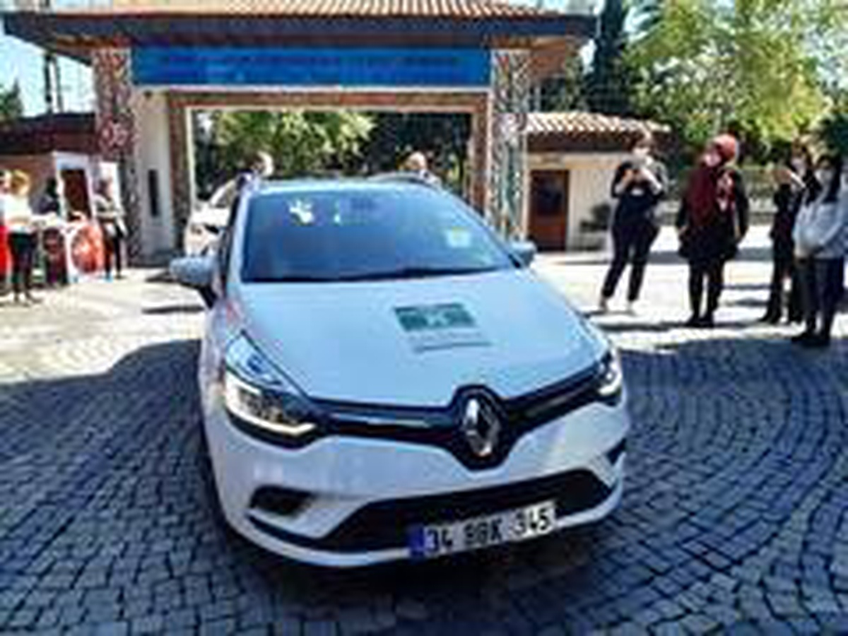 Bahçelievler Belediyesi şehit ailelerini yalnız bırakmadı