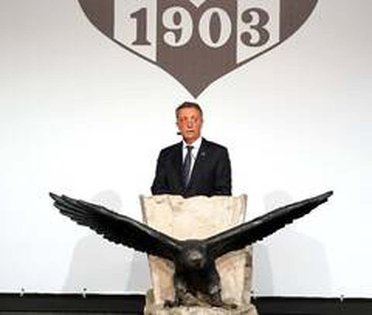 Çebi, Beşiktaş camiasının bayramını kutladı