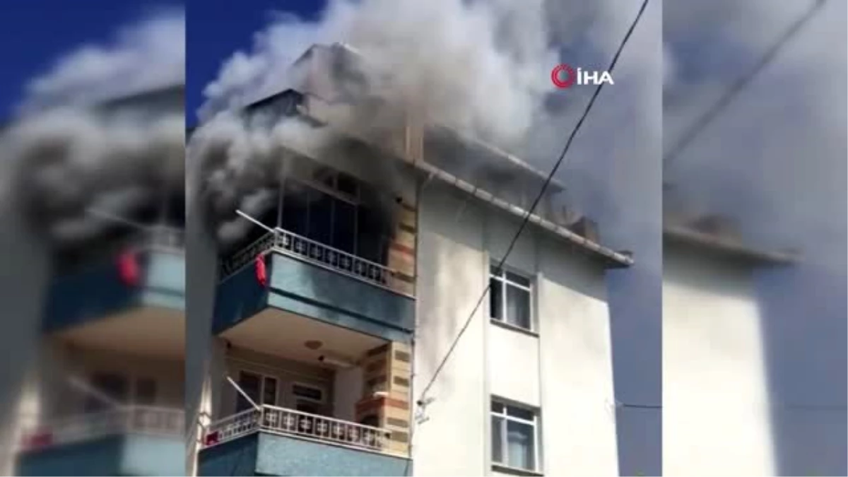 Silivri\'de 3 katlı binada yangın paniği