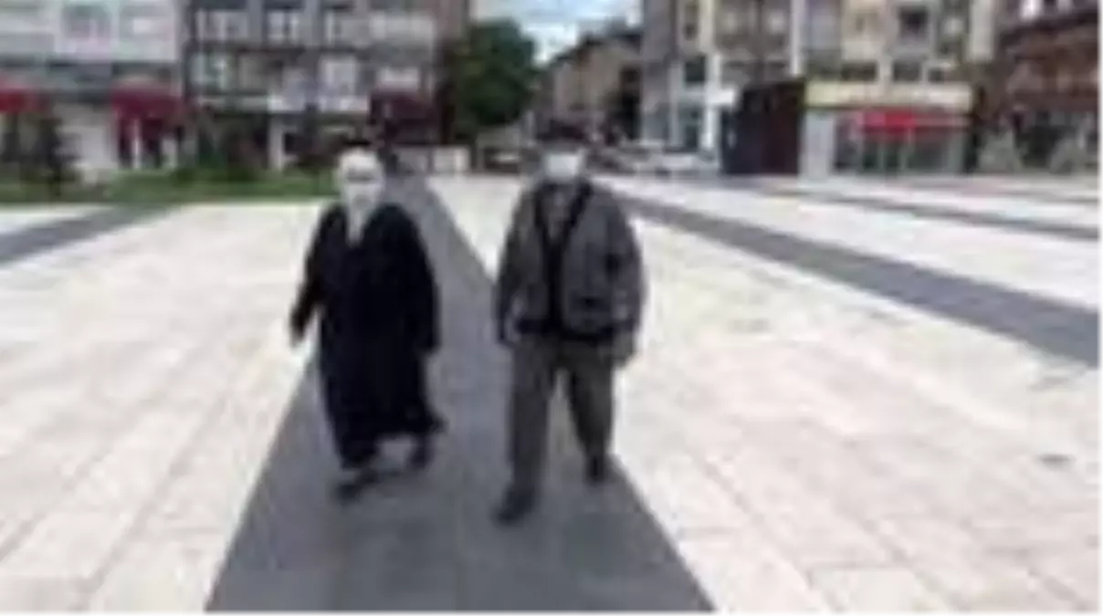 Sivas\'ta 65 yaş üstü sokağa çıktı