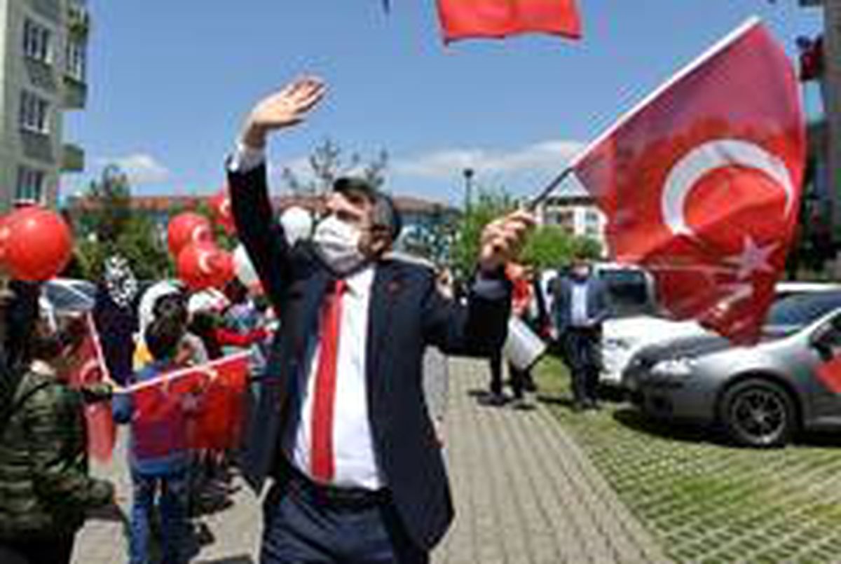 Yılmaz: "Bir arada olamasak da gönüllerimiz bir"