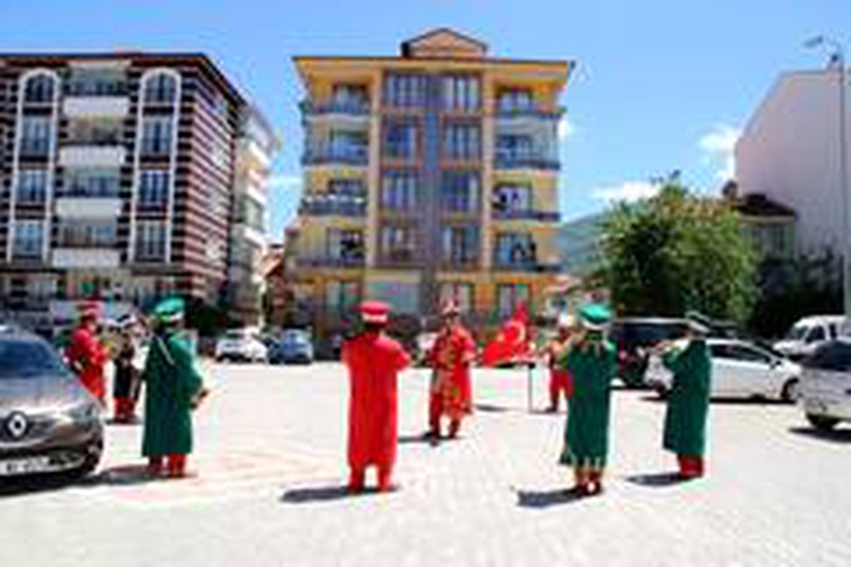 Akşehir\'de mehterli kutlama