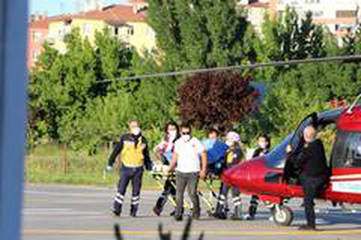 Hızarla elini kesen şahsın imdadına ambulans helikopter yetişti