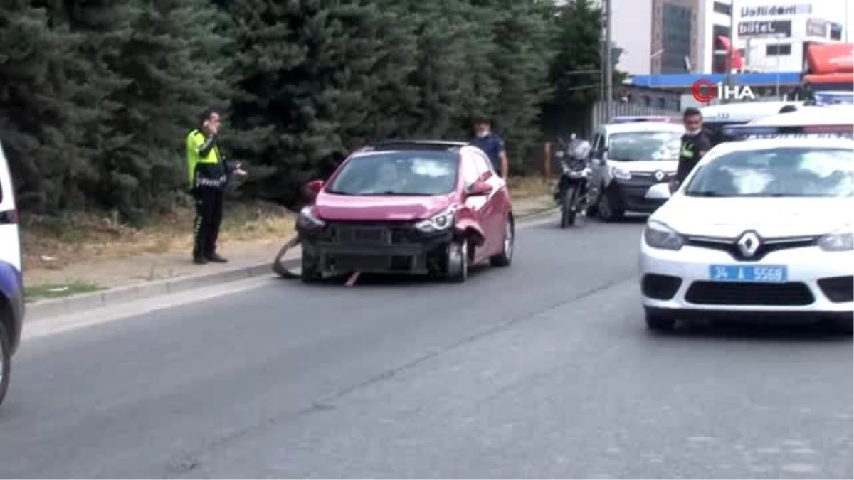 Önce polisten kaçtılar, sonra polis aracı ile çarpıştılar