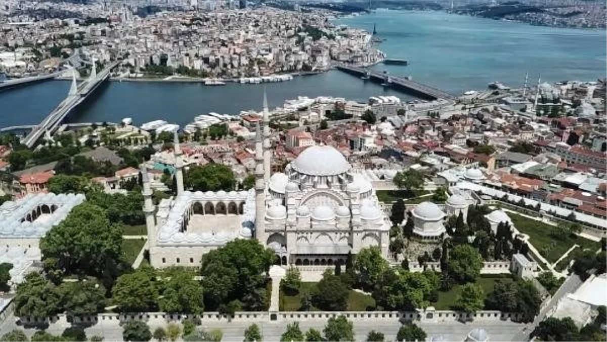 Süleymaniye Camii dezenfekte edildi