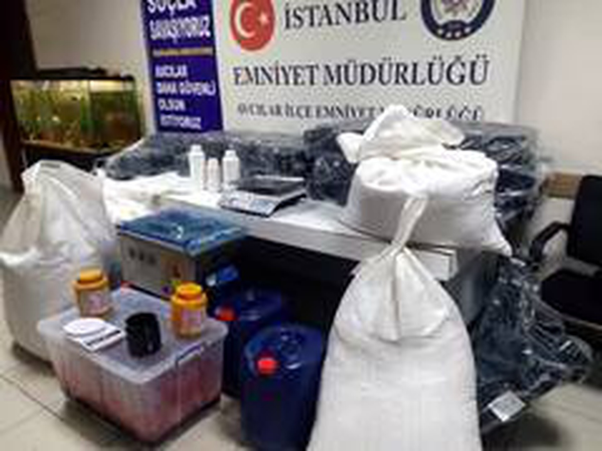 Avcılar\'da kaçak tütün operasyonu: 2 gözaltı