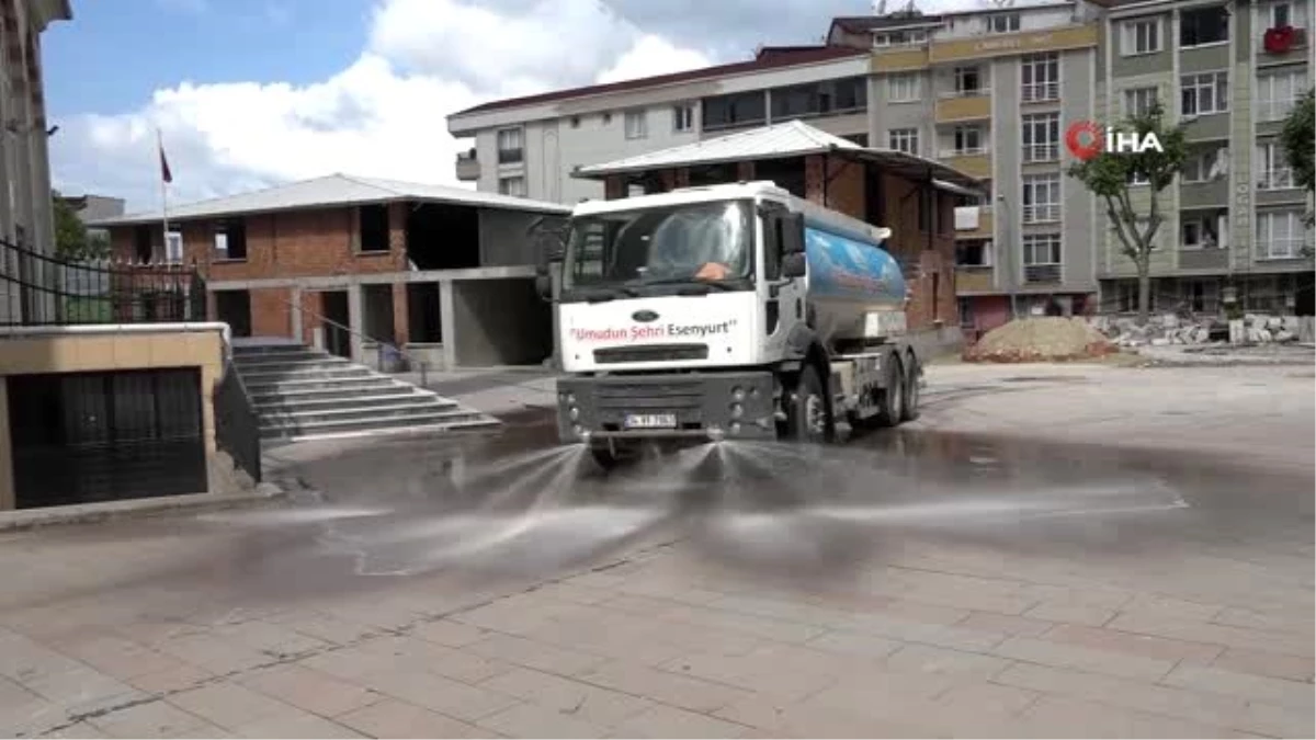 Esenyurt\'ta camiler cuma namazına hazır hale getirildi