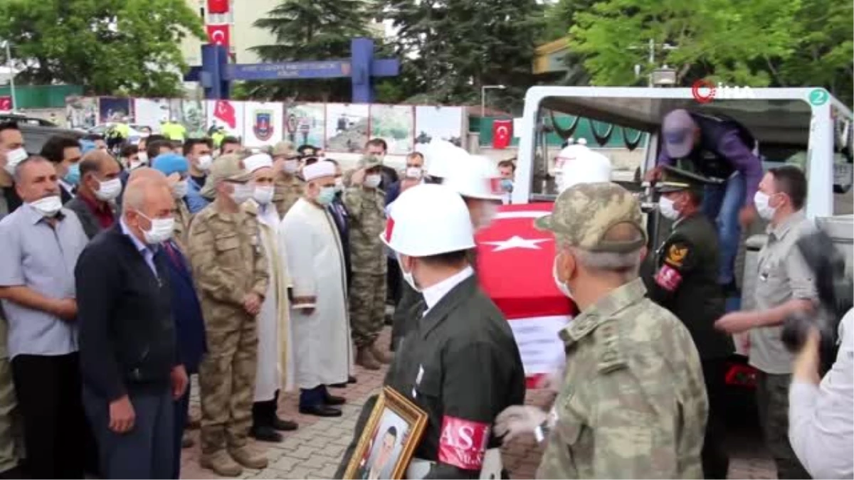 İdlib şehidi Teğmen Tatar, memleketi Elazığ\'da son yolculuğuna uğurlandı