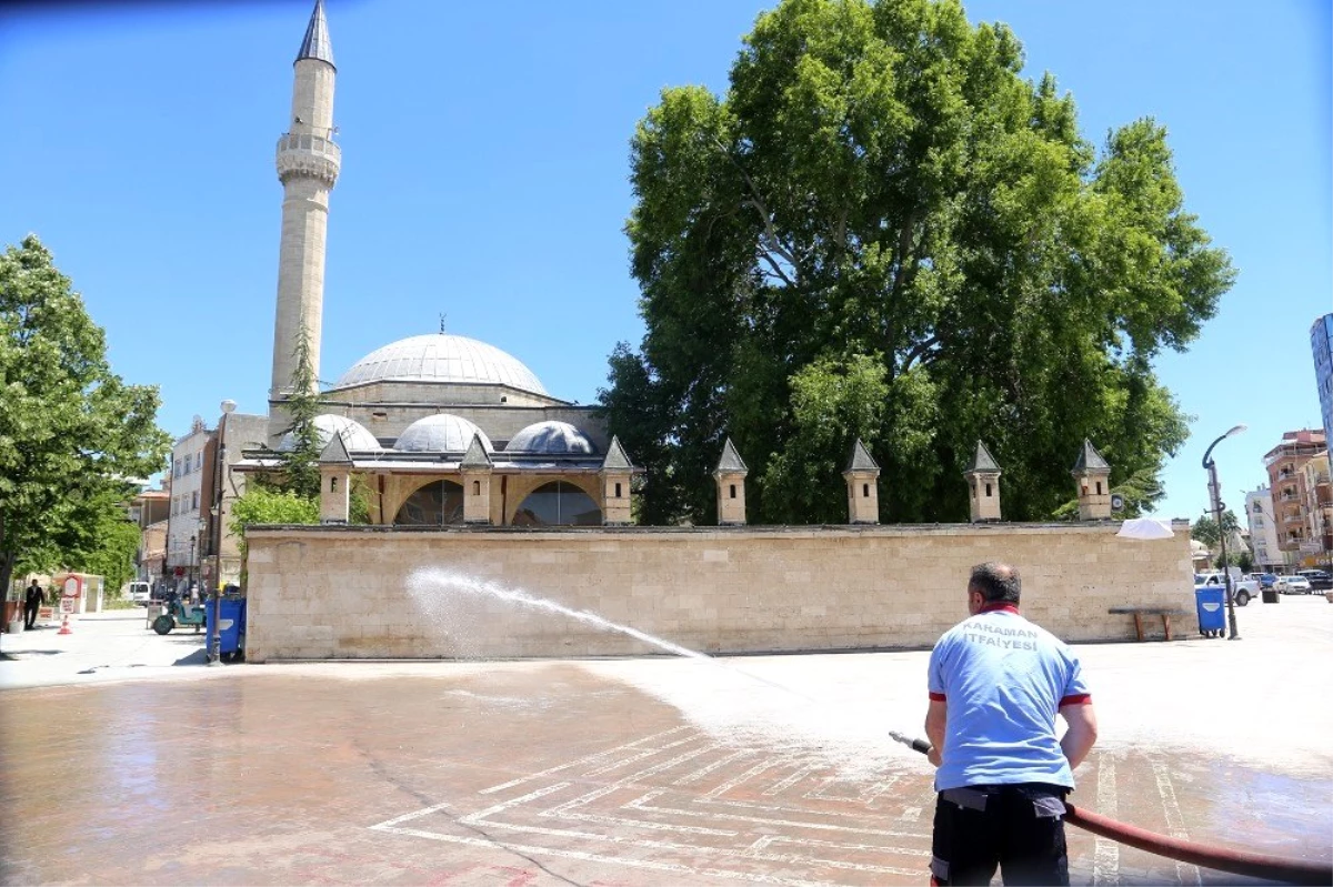 Karaman\'da camiler cuma namazına hazırlanıyor