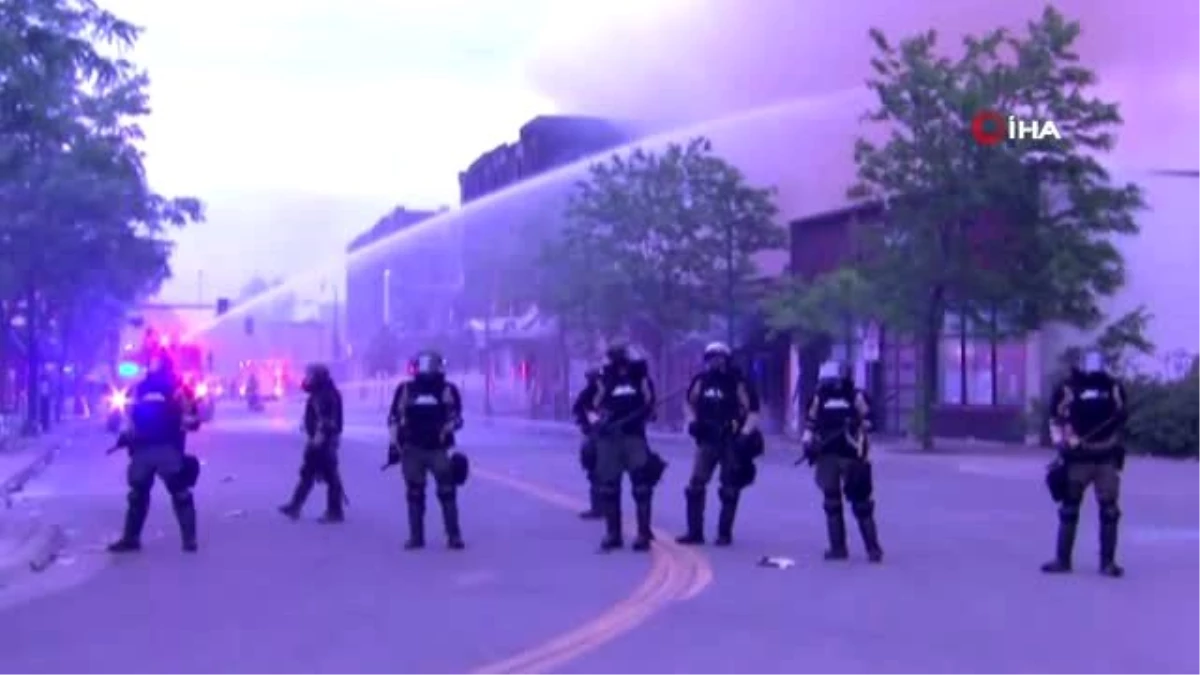 ABD\'de ırkçılık isyanı şiddetini arttırdıMinneapolis Polis Merkezi ateşe verildi, eyalet...
