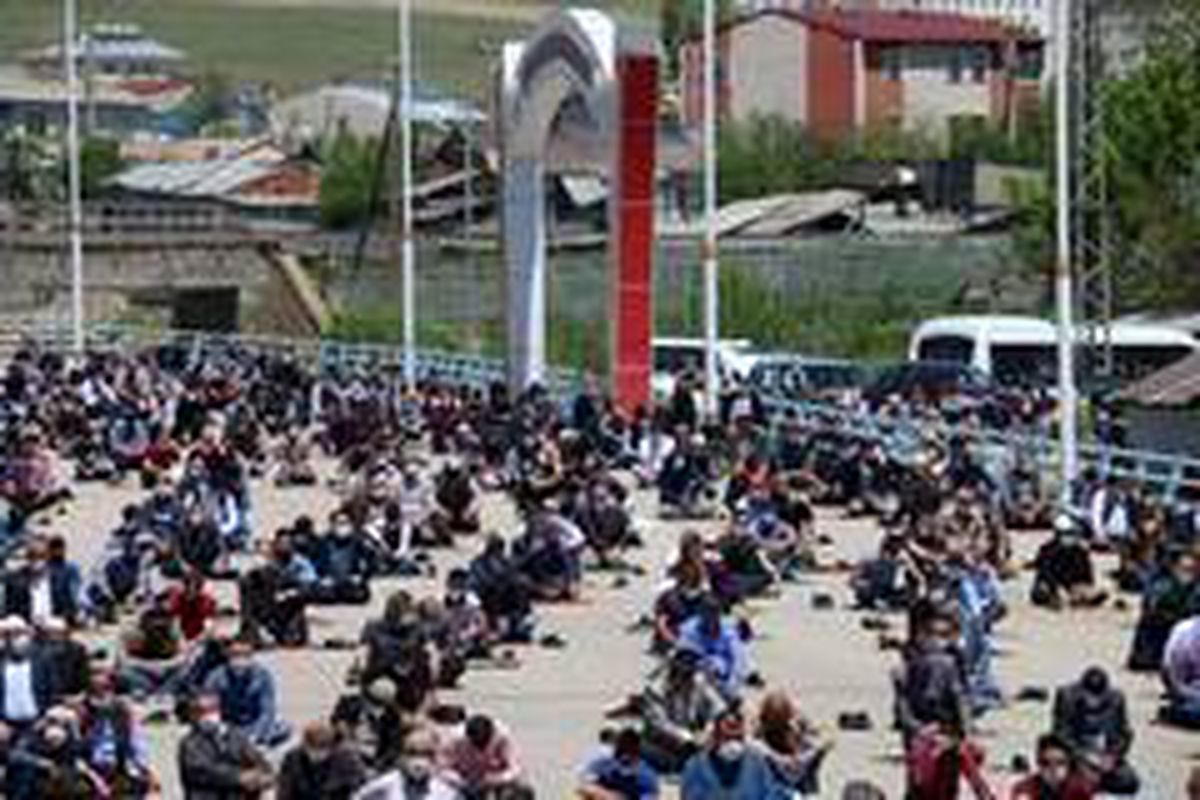 Aşkale\'de cuma heyecanı