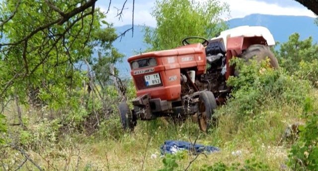 Dedesiyle üzüm bağına giden 3 yaşındaki çocuk traktörden düşerek öldü