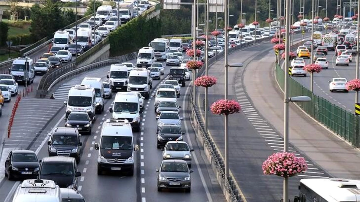 Nisan ayında 40 bin 171 adet taşıtın trafiğe kaydı yapıldı