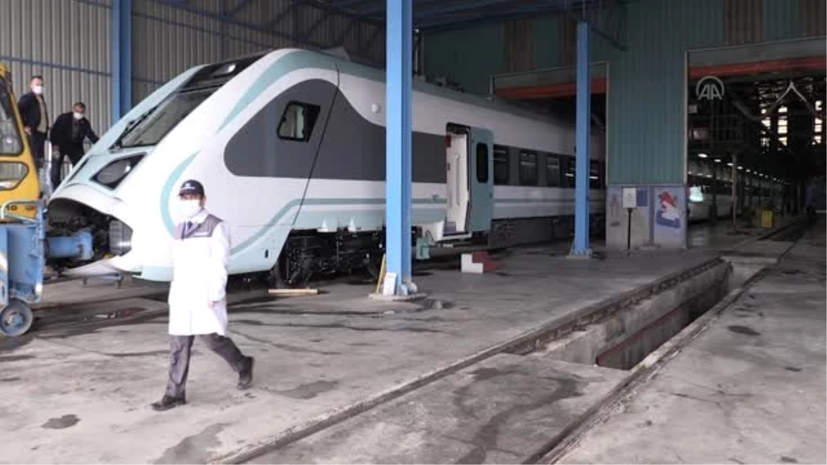 Türk-İş Başkanı Atalay, Milli Elektrikli Tren Seti\'ni inceledi Açıklaması