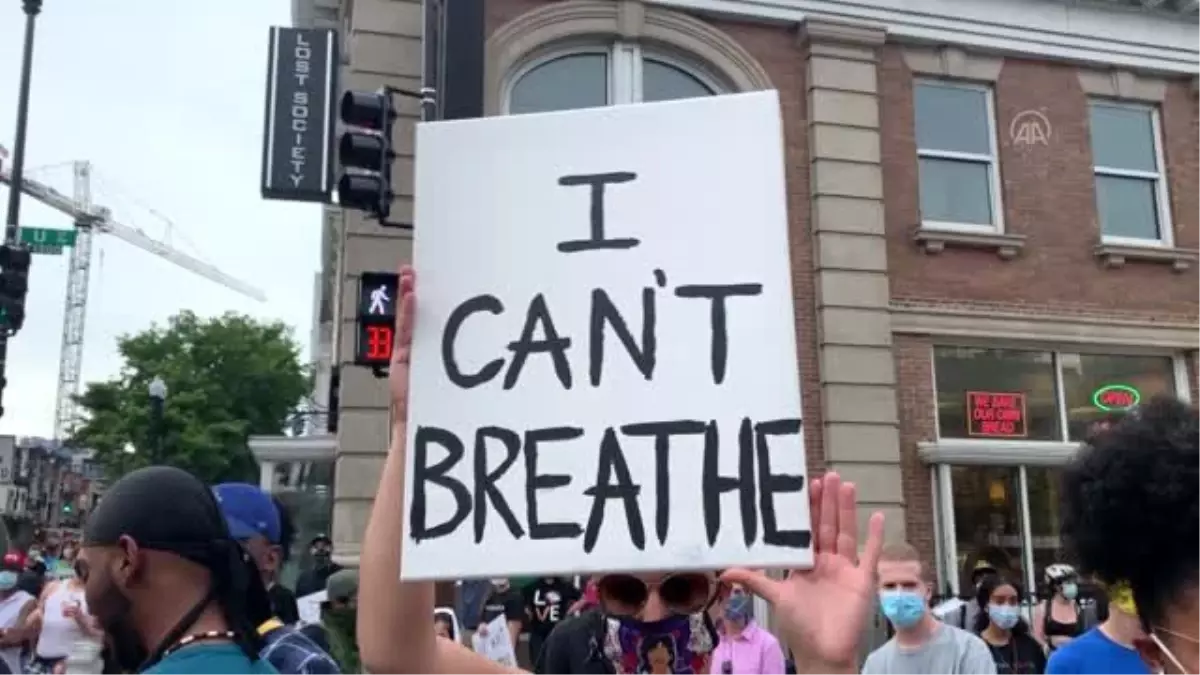 ABD\'de siyahi Floyd\'un polis şiddetiyle ölümü protesto edildi