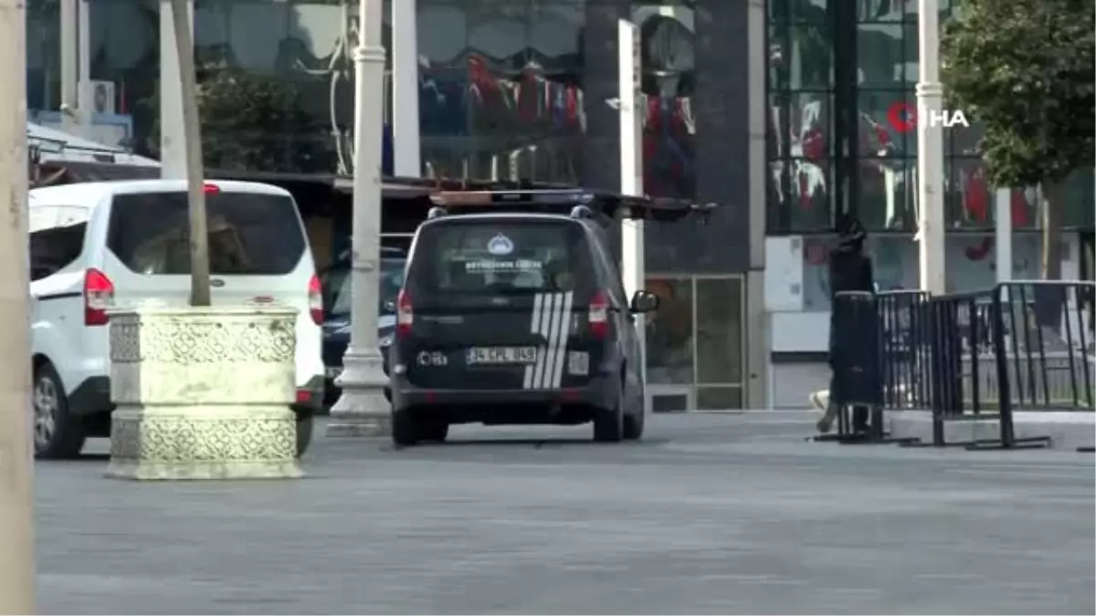 İstiklal Caddesinde gerginliğe neden olan tak kaldırıldı