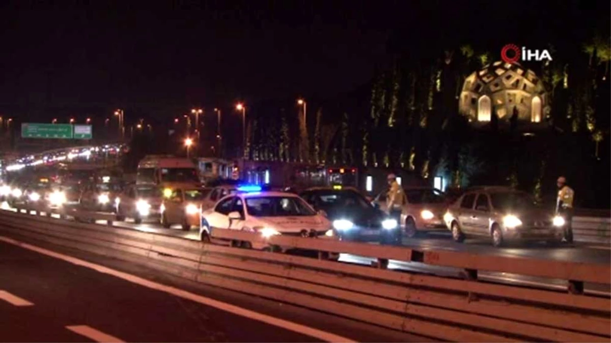 Kısıtlama sonrası 15 Temmuz Şehitler Köprüsü\'nde trafik yoğunluğu