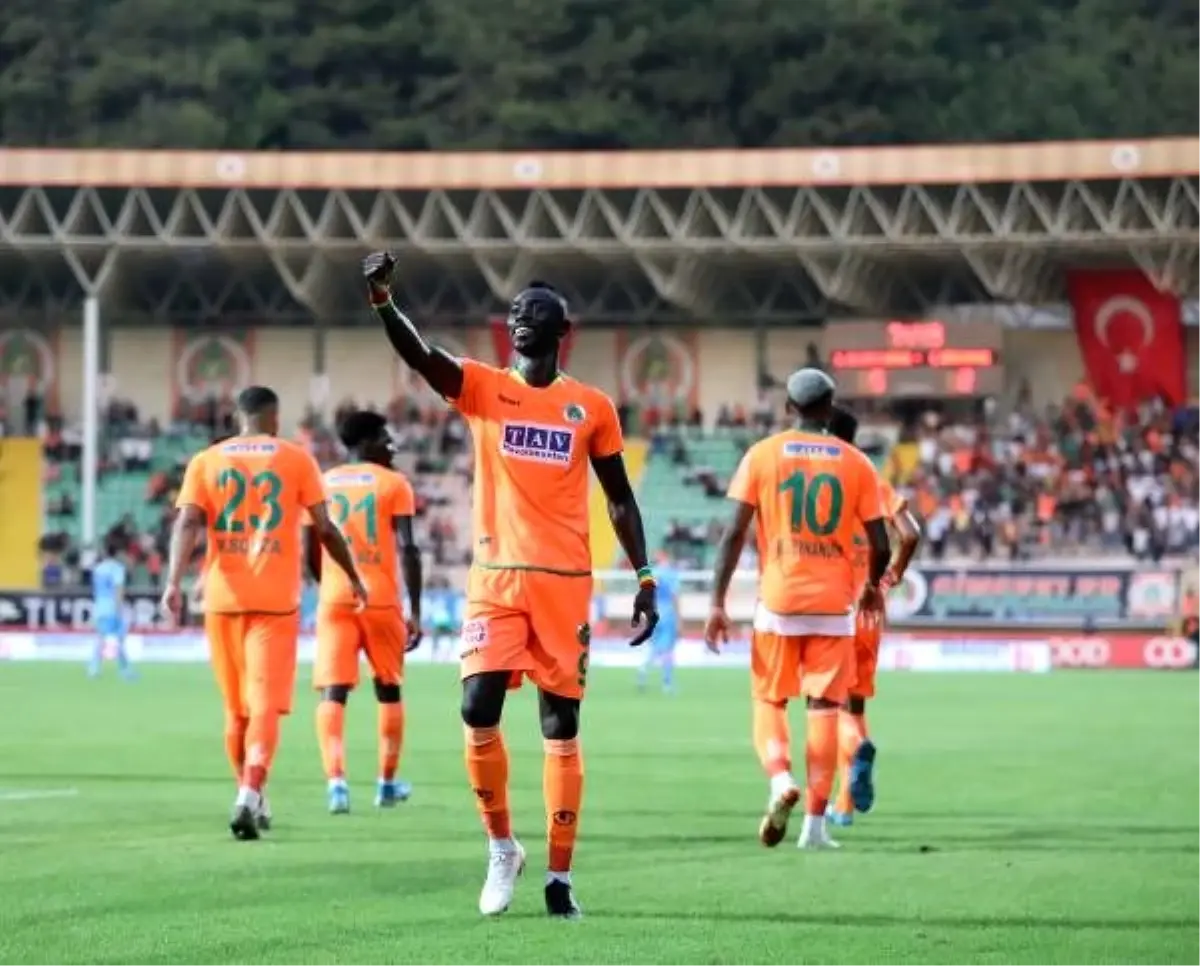 Alanyaspor\'un en güçlü gol silahı Cisse