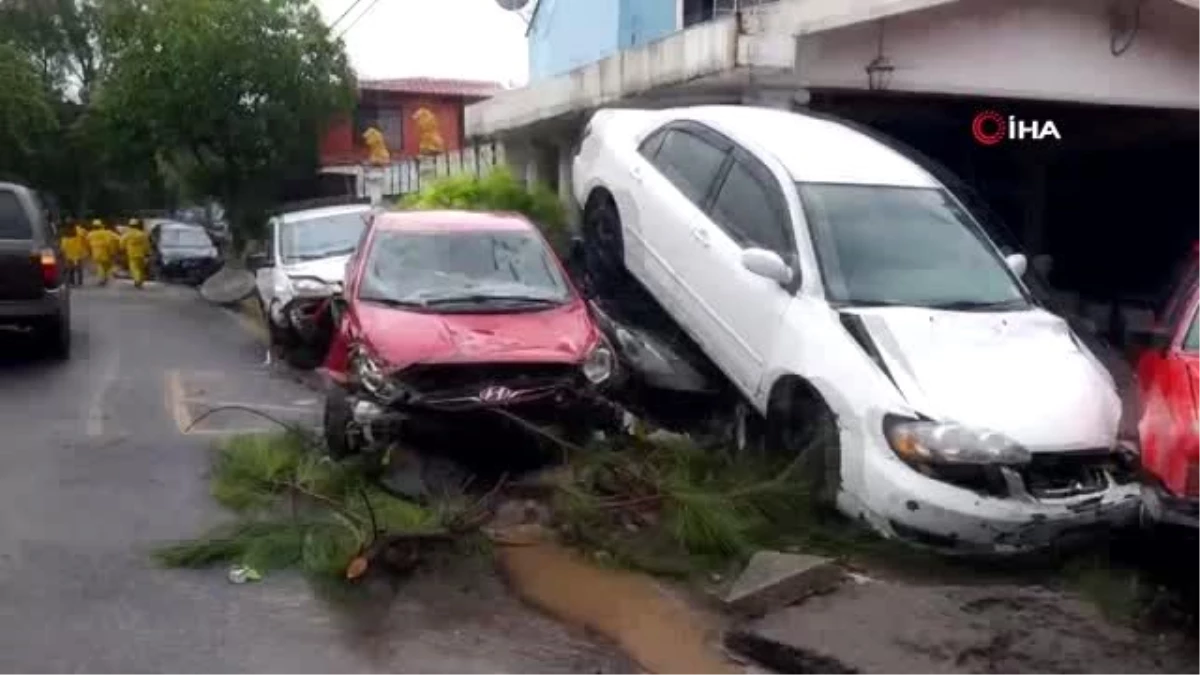 El Salvador\'u fırtına vurdu: 7 ölü