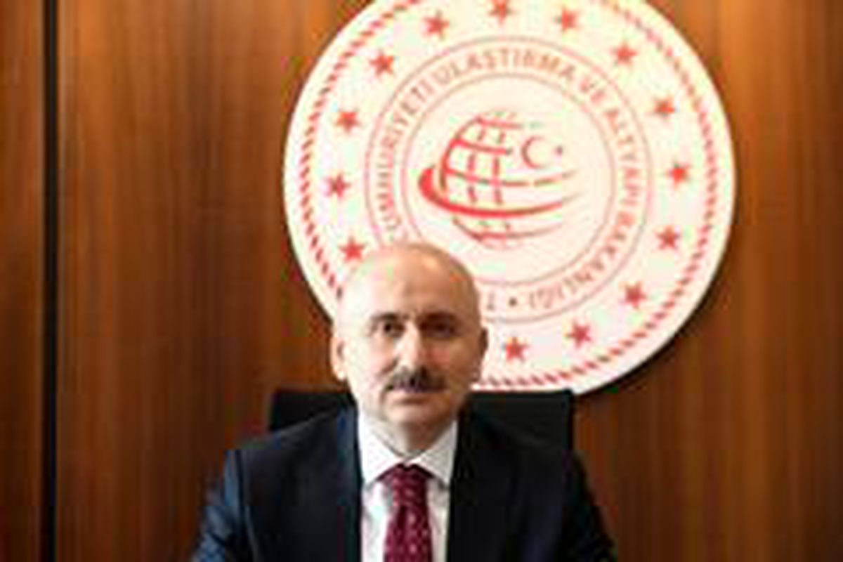 "İnsan sağlığı ön planda tutularak gemilerde yolcu taşımacılığını başlatıyoruz"