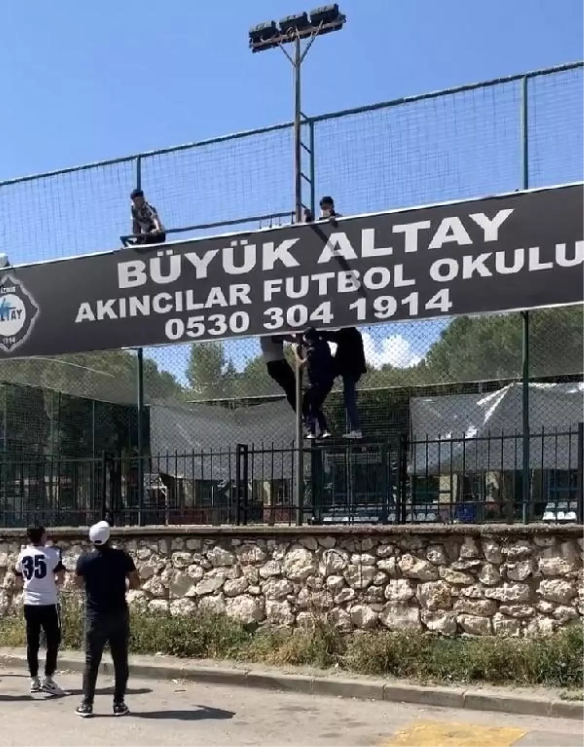 İzmir futbolunda Altay ile Bucaspor gerilimi