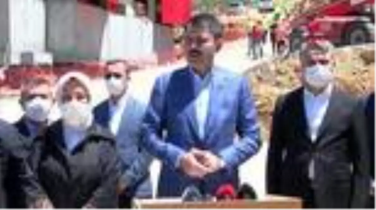 Son dakika haberleri... MALATYA Bakan Kurum, AFET Konutları şantiye sahasındaki incelemerin ardından açıklamalarda bulundu