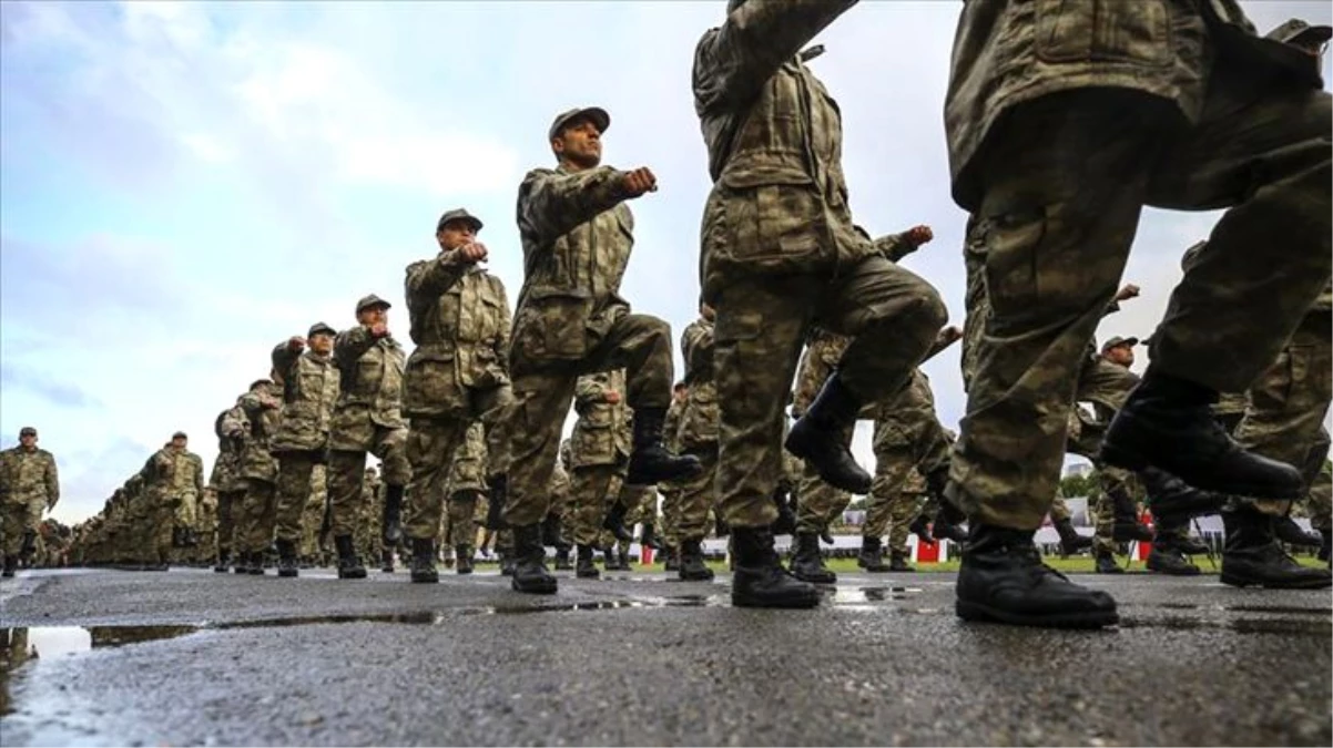 Son dakika: Kışlalarda terhisler bugün başladı! 66 bin asker, terhis belgelerini alarak ailelerine kavuşacak