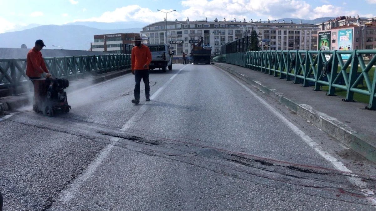 Son dakika haberi: Bursa\'nın ana yolları sokağa çıkma kısıtlamasında yenilendi