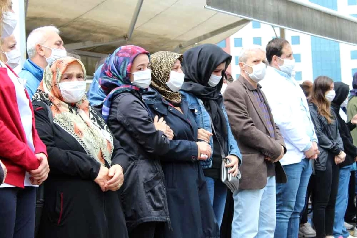 Dilek Hemşire için çalıştığı hastanede tören düzenlendi