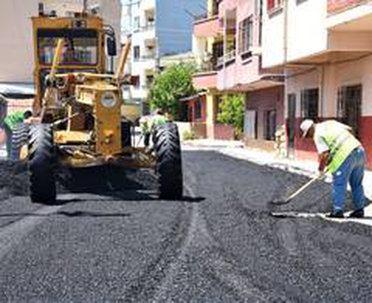 Toroslar\'da asfalt çalışmaları devam ediyor