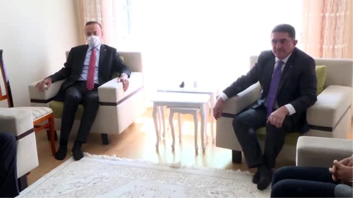 Son dakika haber | AK Parti Milletvekili Çelebi\'den Barış Çakan\'ın ailesine taziye ziyareti