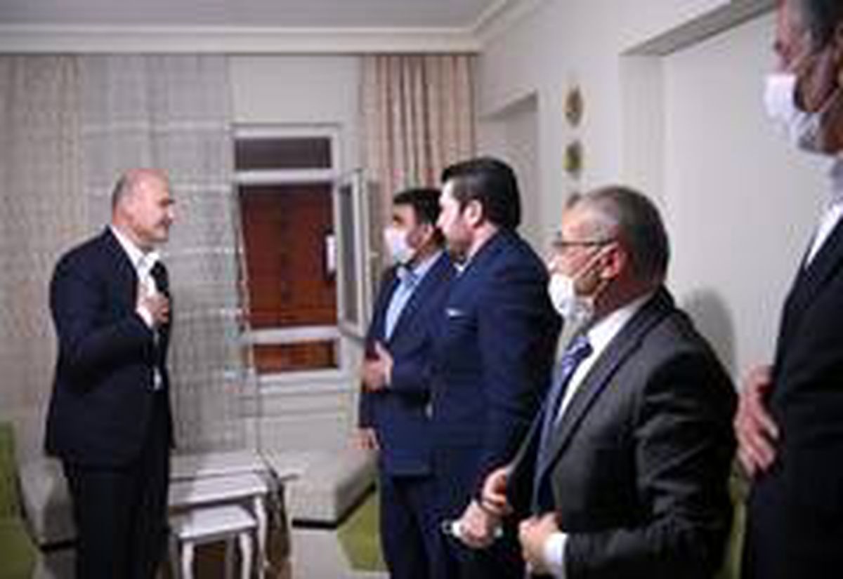 Bakan Soylu ve Başkan Sayan\'dan Ağrılı Barış Çakan\'ın ailesine taziye ziyareti