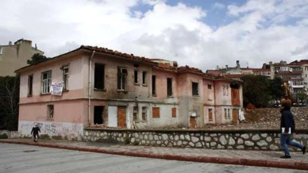 Bandırma Pertevniyal Hastanesi restore edilerek kent müzesine dönüştürülecek