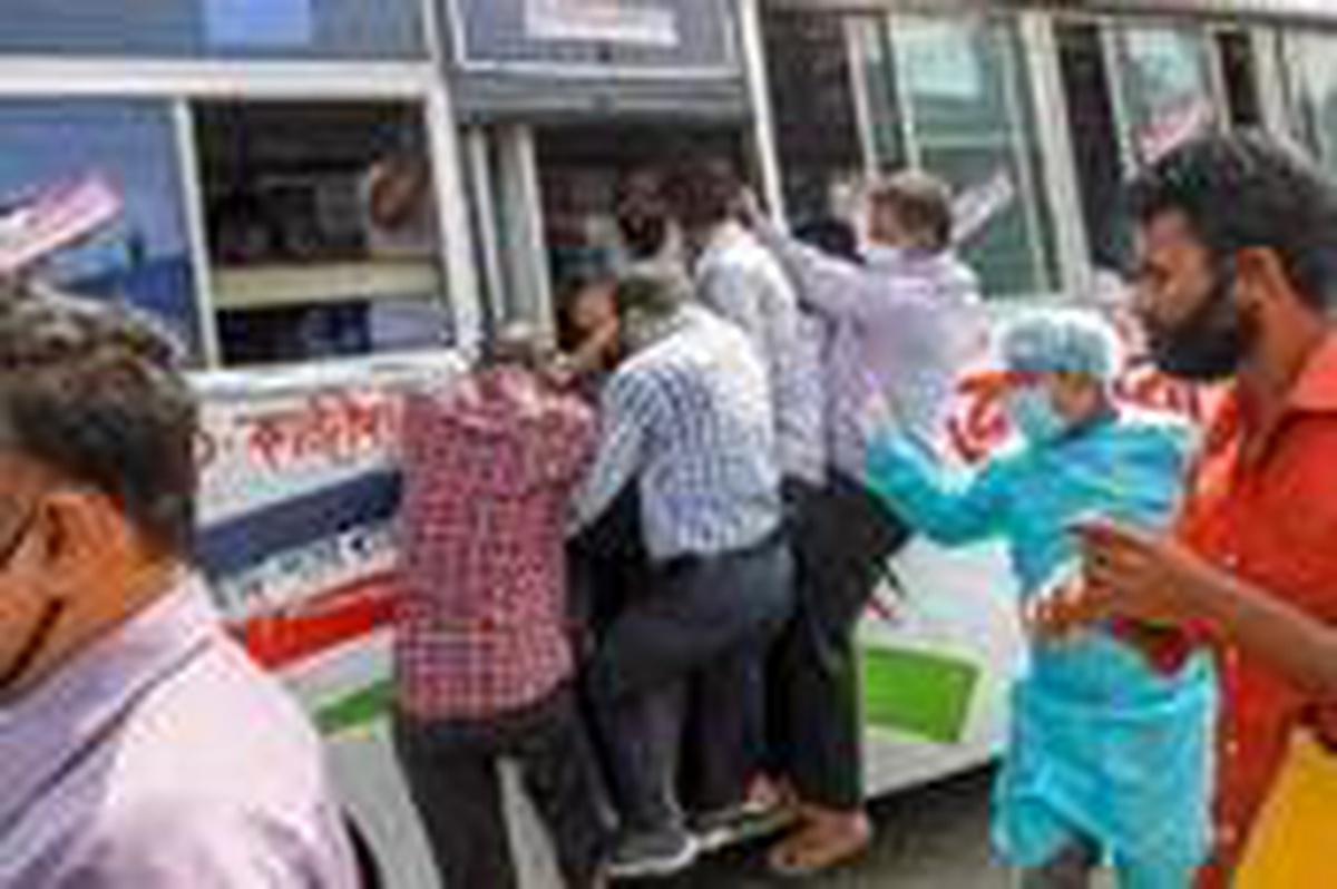 Bangladeş\'te korona vakası 50 bini geçti